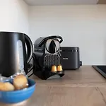 Apartmán T2 Havre De Paix Centre - Parking Prive - Metro & Tram Palais De Justice 2min *