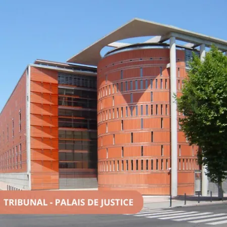 Apartment T2 Havre De Paix - Parking Prive - Metro & Tram Palais De Justice 2min