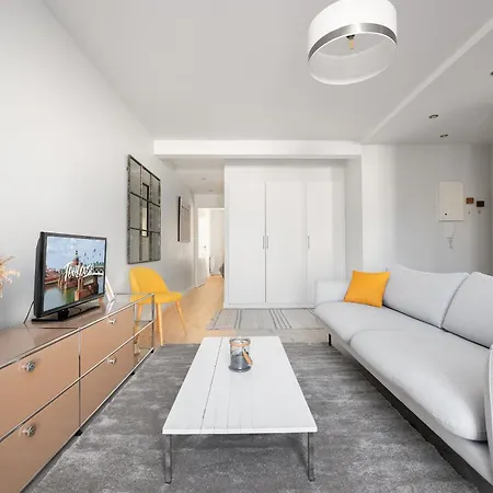 Apartment T2 Havre De Paix - Parking Prive - Metro & Tram Palais De Justice 2min *